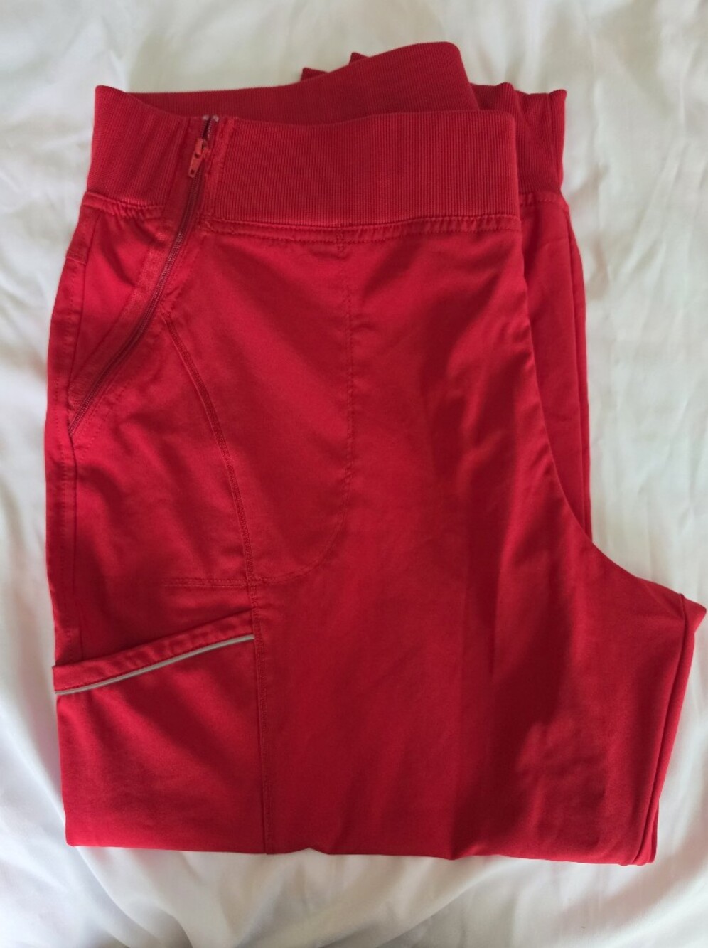 Cherokee Infinity Elastic Waistband Jogger Scrub Pant - Red, 2XL Petite, NWOT